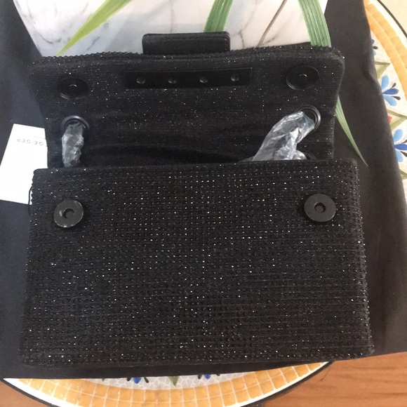 - Kurt Geiger London Brixton Shoulder Bag Kurt Geiger London - Picture 14 of 16